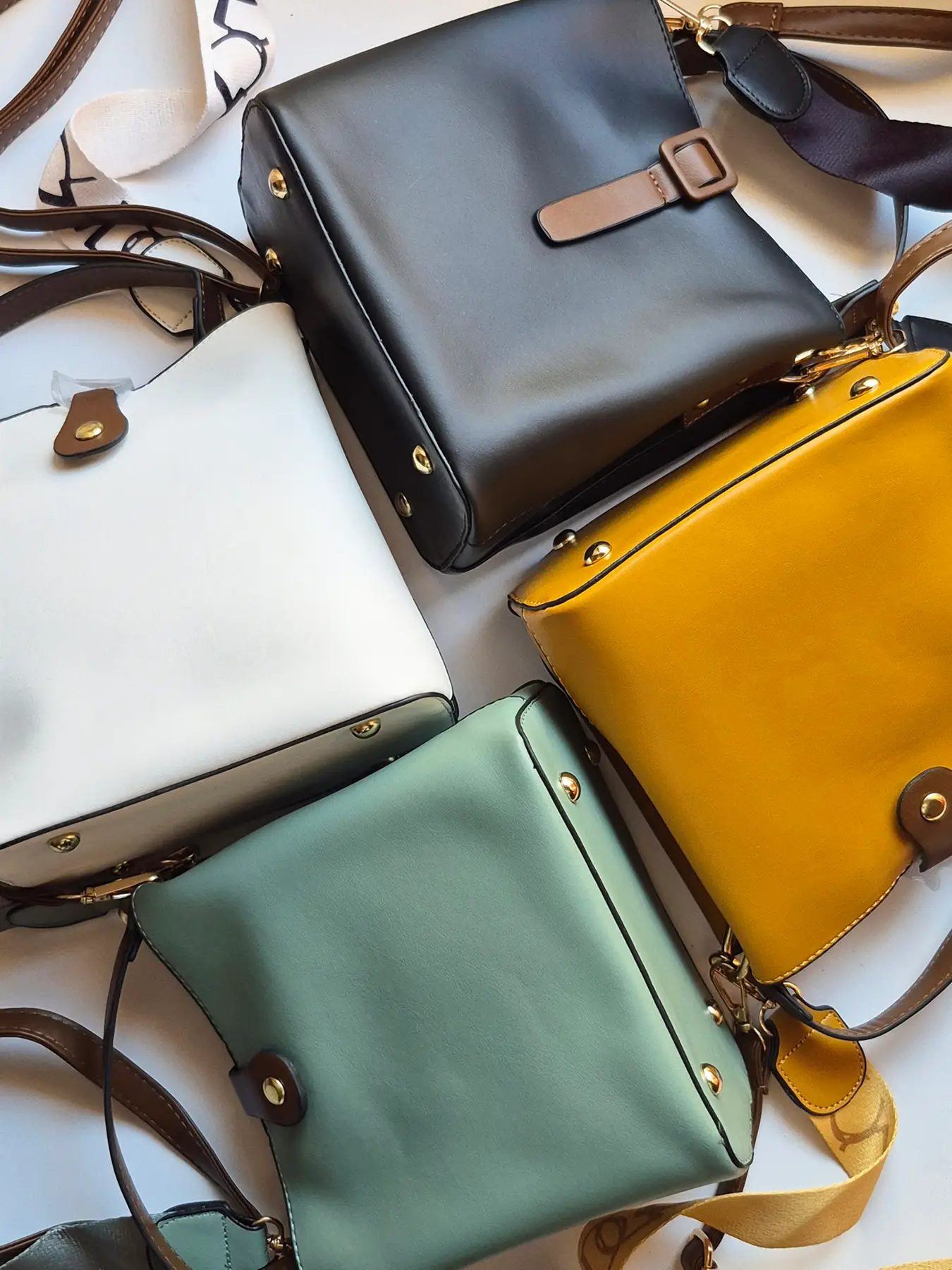 لكل يوم قصة مختلفة